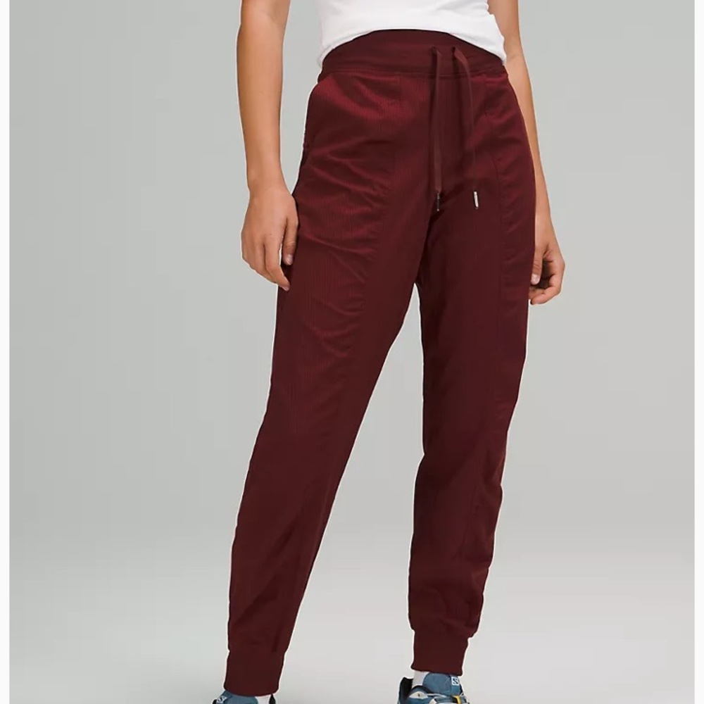 Lululemon dance studio jogger. Size 6. Red merlot.